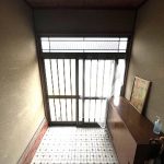 (玄関)